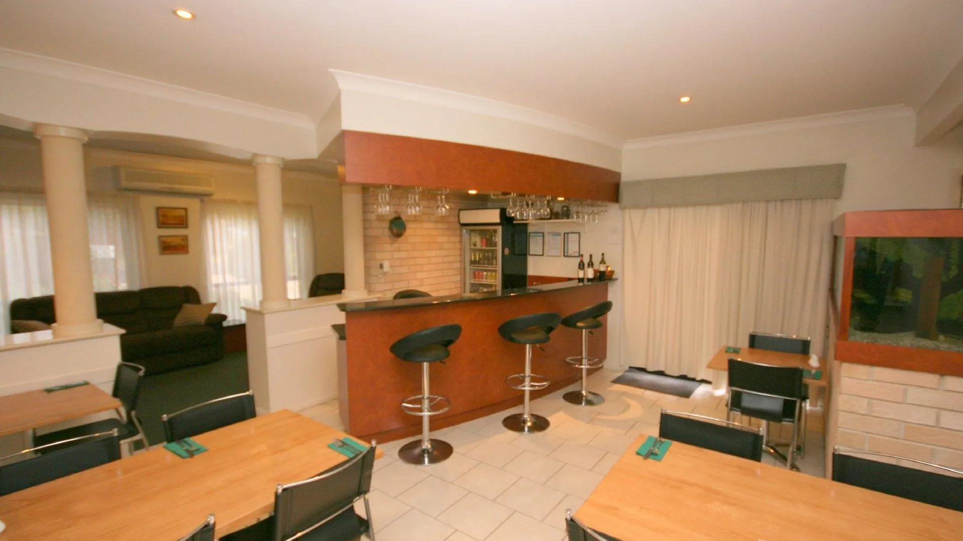 **** Motel Best Western Tuscany On Tor Motor Inn Toowoomba Austrália